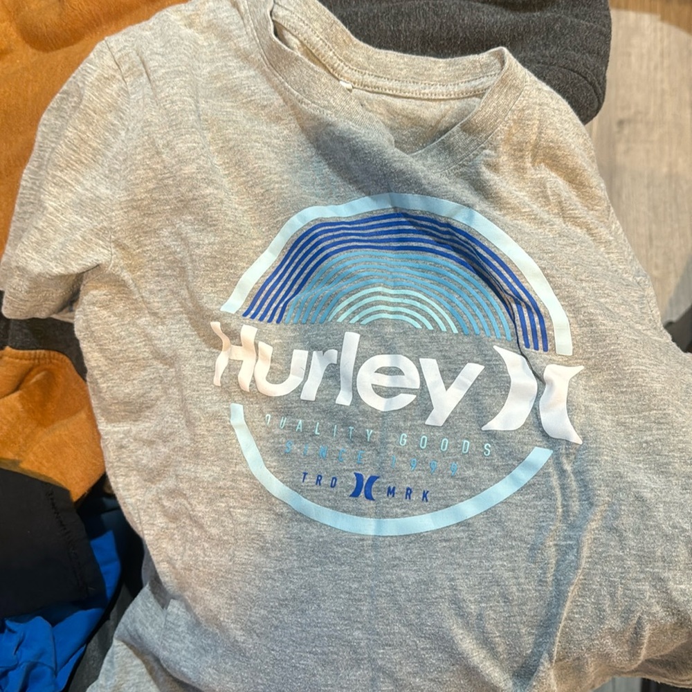 Hurley size 10/12